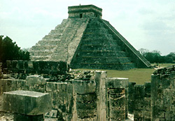 El Castillo with pillars