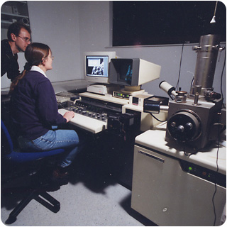 image: SEM lab